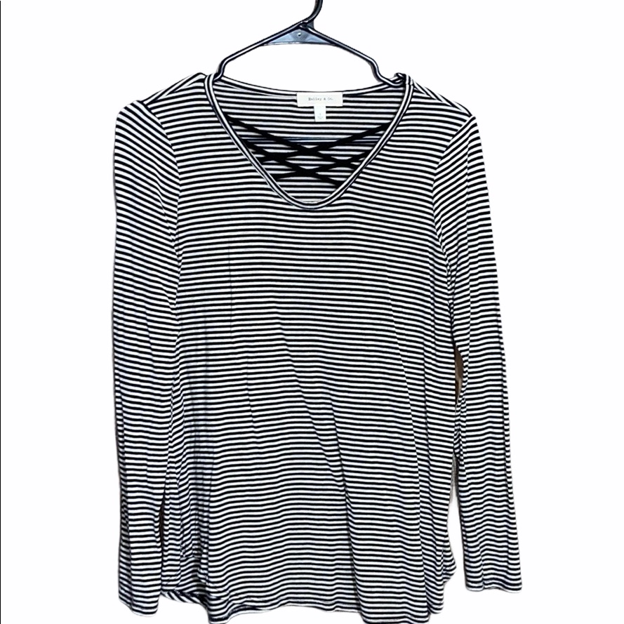 Hailey & Co Fitted Long Sleeve W/ Elbow Patches